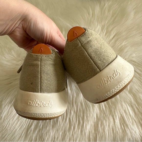 Allbirds Wool Runners - Gray and Cream Sneakers Shoes Sz 8 - Picture 3 of 9